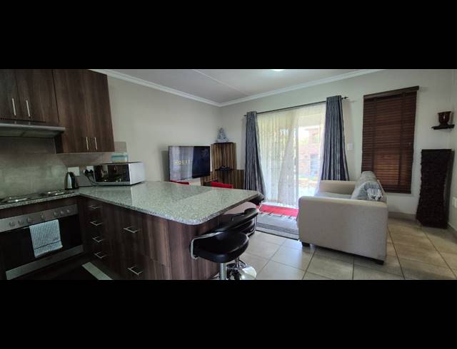 2 BEDROOM TOWNHOUSE FOR SALE IN ERAND GARDENS